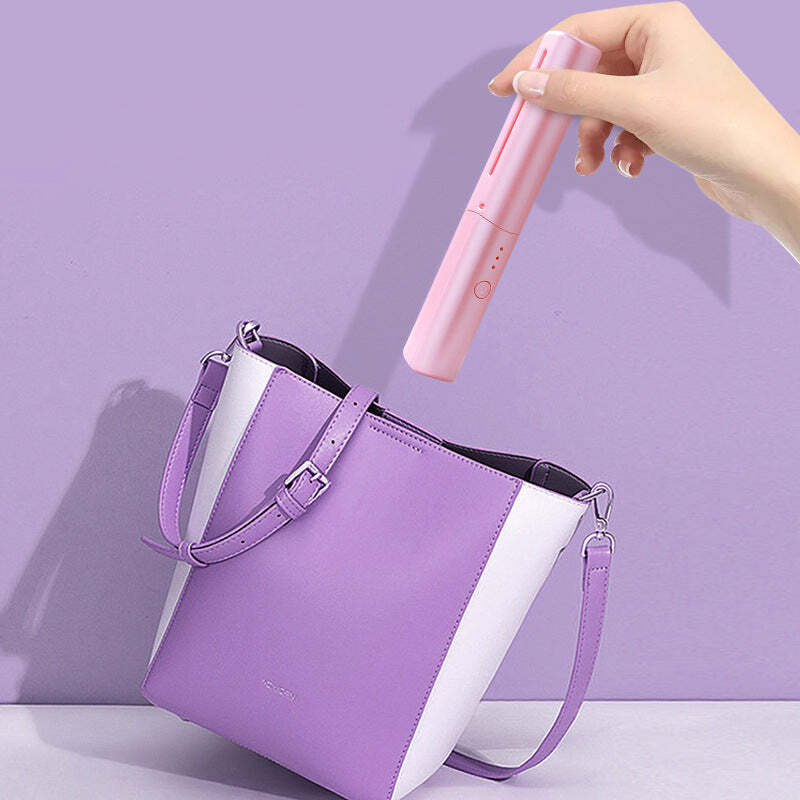 Quick and easy hair styling on the go in just a few minutes.